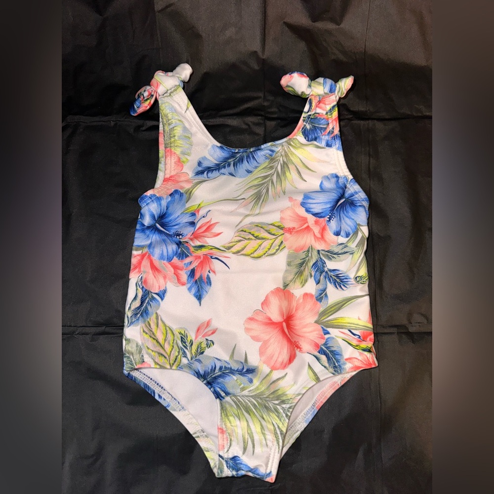 Wonder Nation whole piece floral swimsuit!
